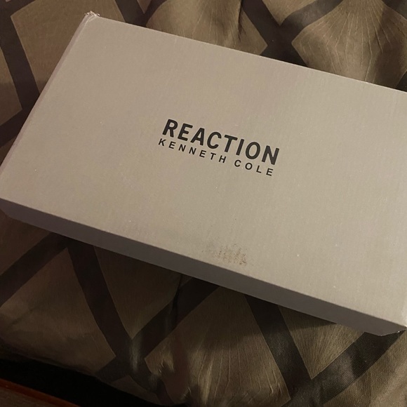 Shoes - Picture 2 of 3